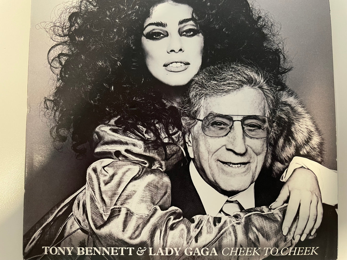 TONY BENNET LADY GAGA "CHEEK TO CHEEK"-$5.99 +SHIPPING $5.00